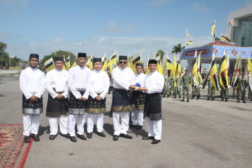 Upacara Menaikkan Bendera Sempena Sambutan Ulang Tahun HKNBD ke-40 2024.png
