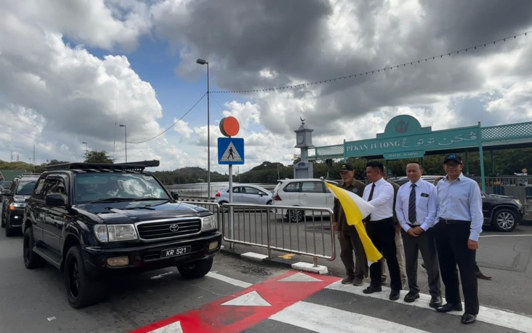 MAJLIS PELEPASAN FLAG OFF ROMBONGAN JELAJAH BRUNEI-KALIMANTAN BARAT