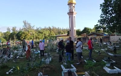KEMPEN GOTONG-ROYONG MEMBERSIHKAN TANAH PERKUBURAN ANJURAN MAJLIS PERUNDINGAN KAMPUNG DANAU