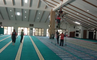 KEMPEN KEBERSIHAN MASJID RPN BUKIT BERUANG SEMARAKKAN SEMANGAT KERJASAMA