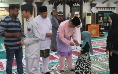MAJLIS KHATAM AL-QURAN DAN PENYAMPAIAN DERMA KEPADA ANAK-ANAK YATIM SERTA ORANG-ORANG BERKEPERLUAN KHAS SEMPENA MENJELANG HARI RAYA AIDILFITRI