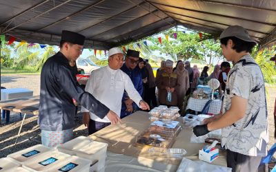 GERAI INFAQ RAMADHAN SEMARAKKAN BUDAYA BERSEDEKAH DAN KEBERSAMAAN MASYARAKAT KAMPUNG TANJONG MAYA