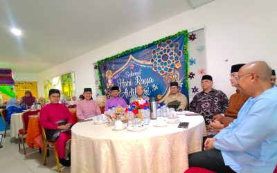 MAJLIS WARNI WARNI BERHARI RAYA